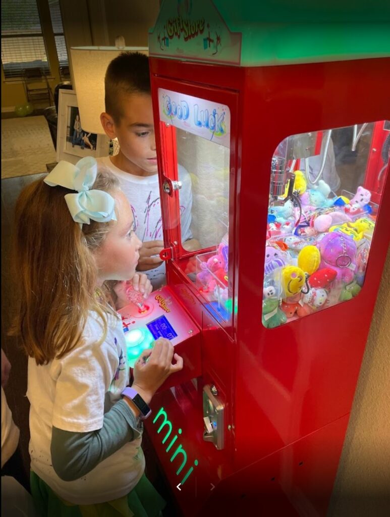 claw machine rental