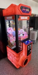 Big Red Claw Machine Big20Red20Claw20Machine20Girls20Package20Side20View 176066 1 Big Red Claw Machine