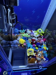 IMG 2537 1772526344 Blue Medium Claw Machine 8 and Under Package